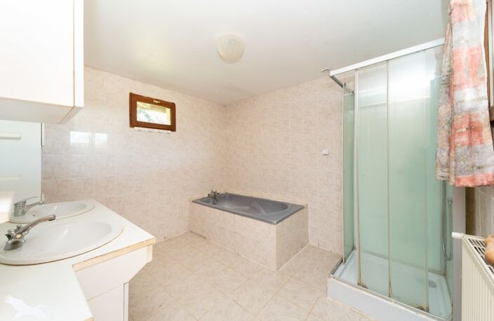 Vente maison 4 pièces 125 m² Donnezac (33860) — photo 5