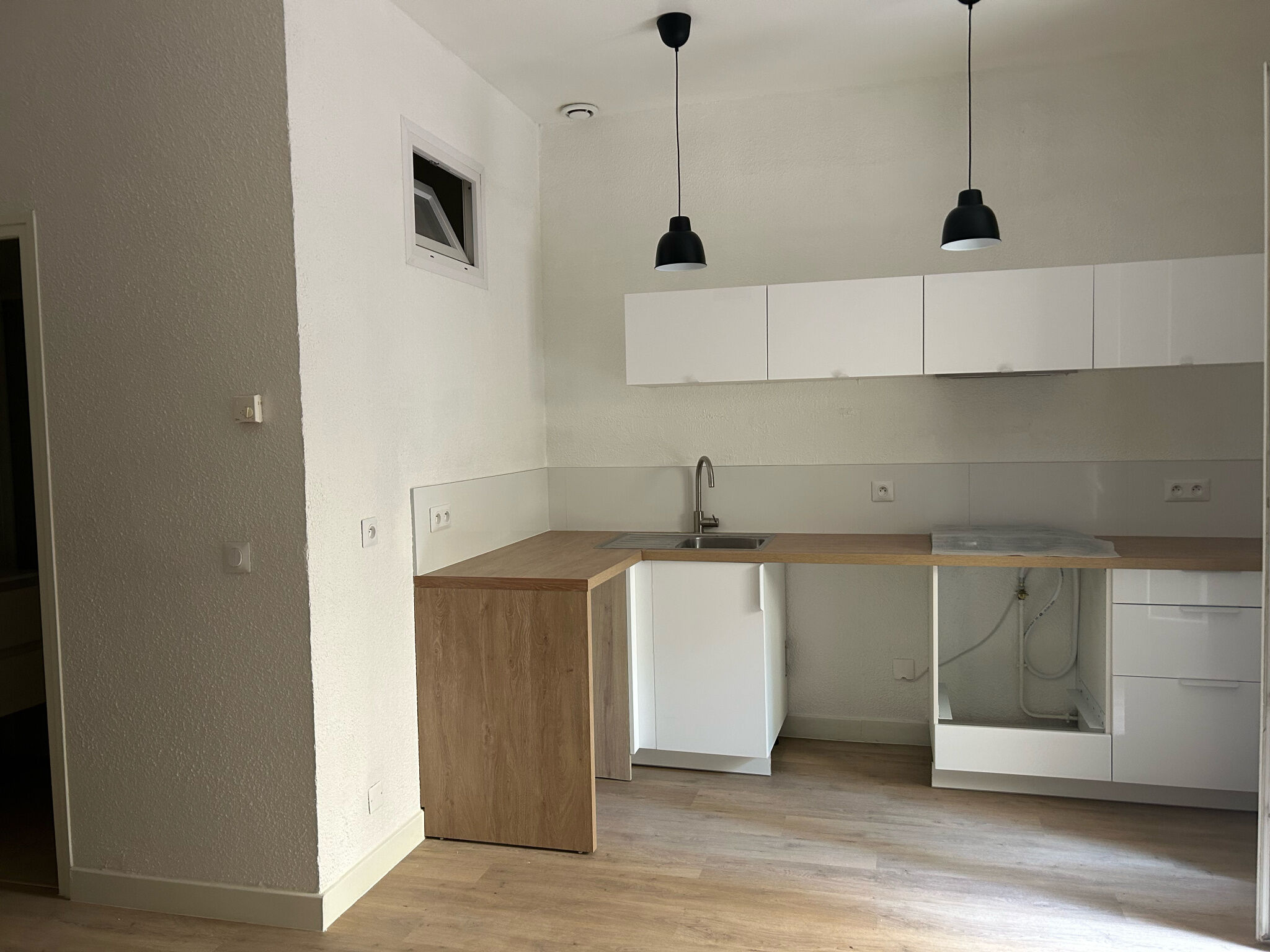Appartement  T3 à louer Marseille 8eme 13008