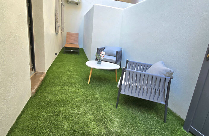 T2 rénové avec terrasse. QUARTIER SAINT-LAMBERT / ENDOUME 13007 MARSEILLE. — photo 5