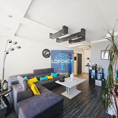 Appartement 4 pièces 190000 €