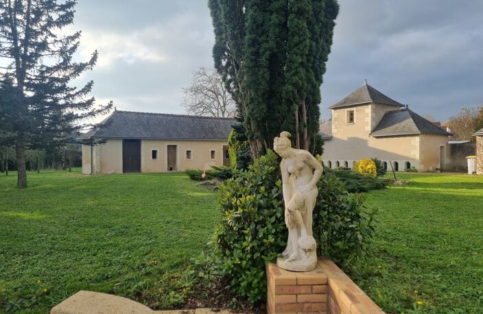 Belle propriété contemporaine avec piscine et tennis — photo 2