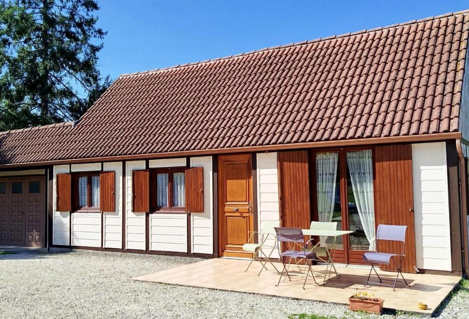 Maison de campagne avec jardin — photo 1