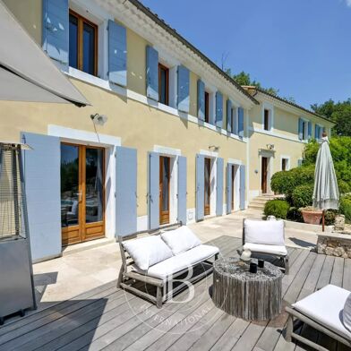 Maison 9 pièces 2400000 €