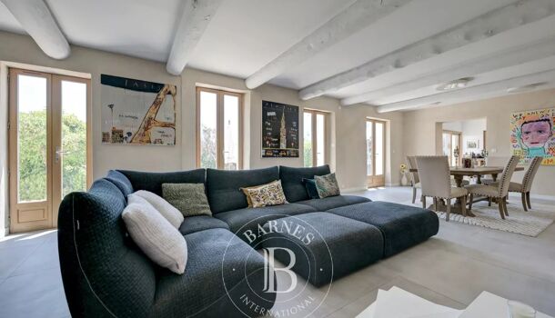 Villa / Maison 9 pièces  à vendre Aix-en-Provence 13100