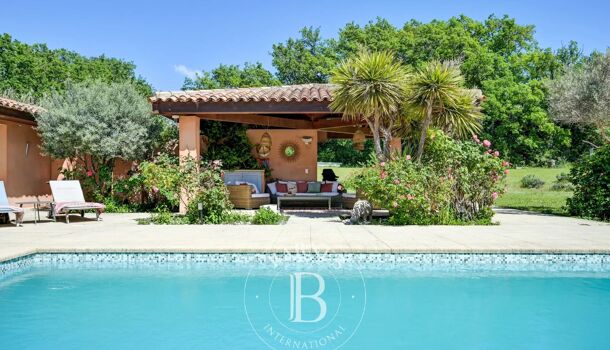 Villa / Maison 5 pièces  à vendre Aix-en-Provence 13100