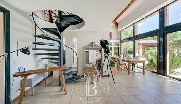 Villa / Maison 5 pièces  à vendre Aix-en-Provence 13100