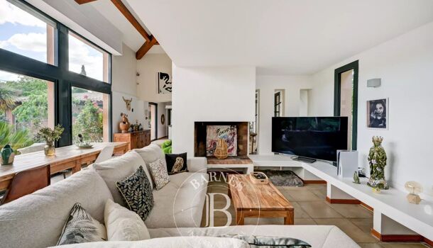 Villa / Maison 5 pièces  à vendre Aix-en-Provence 13100