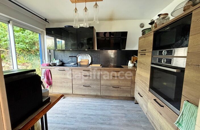 Rare: Charmante Maison de caractère en pierre de taille et moellons au centre historique de LOCRONAN(29) — photo 4