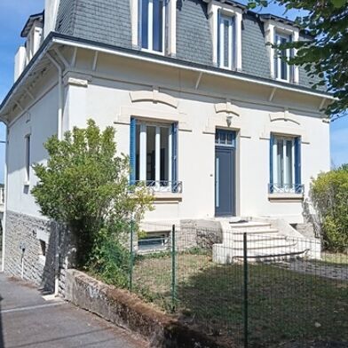 Maison 8 pièces 325000 €