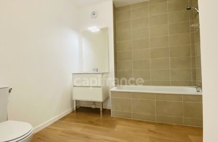 QUIMPER (29) Appartement de type 2 de 45.88 m² habitable - Balcon - 2 places de parking dont une en sous-sol — photo 3