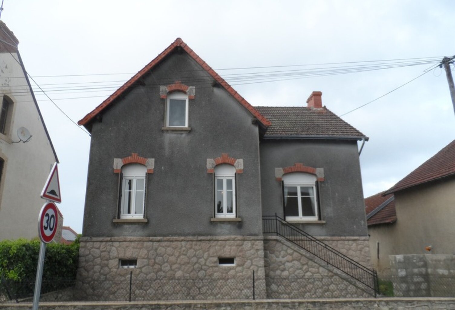 Maison à vendre 10 pièces TREIGNAT (03) — photo 1
