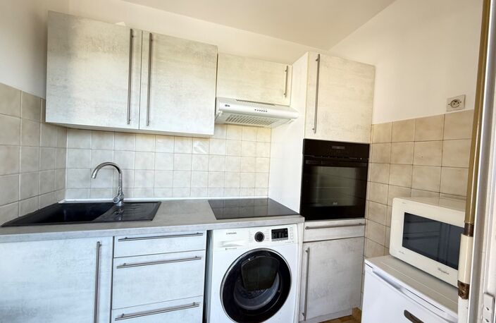   Charmant T1 29 m² avec terrasse, parking et cave – Antibes (Fontonne) — photo 3