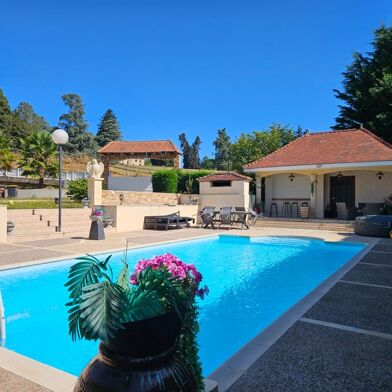 Maison 10 pièces 425000 €