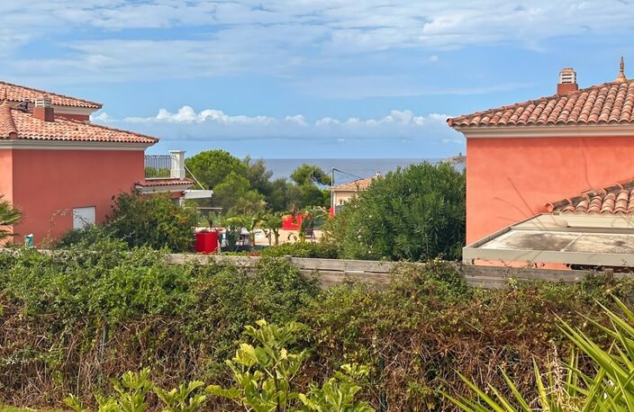 A vendre CARGESE - proche de la plage - Maison de 2 chambres et 1 bureau - Jacuzzi — photo 4