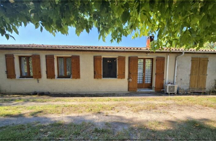Charmante maison de plain-pied de 100m² à rafraîchir, située sur un terrain de 2500 m² — photo 2