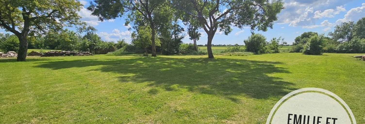 Terrain  1660 m² à vendre à Saint-Georges-du-Bois (17700)