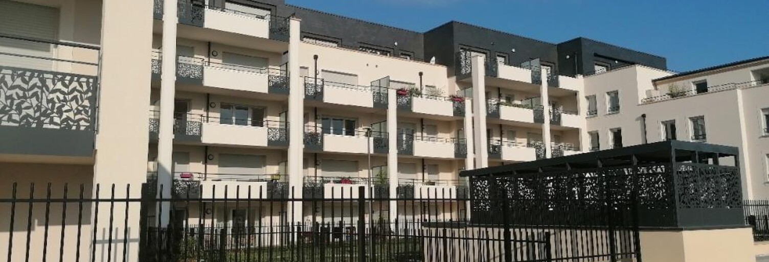 Garage   m² à louer à Beauvais (60000)