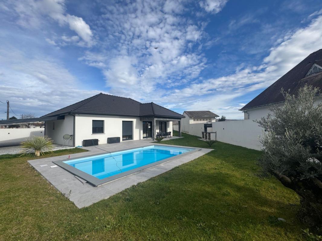 Villa / Maison  T5 à vendre Boeil-Bezing 64510