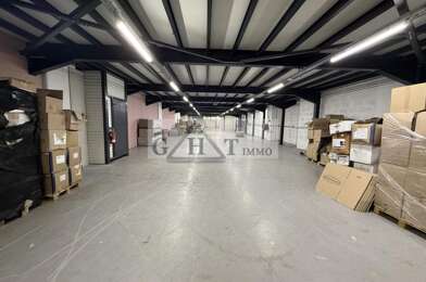 Local industriel  1400000 €