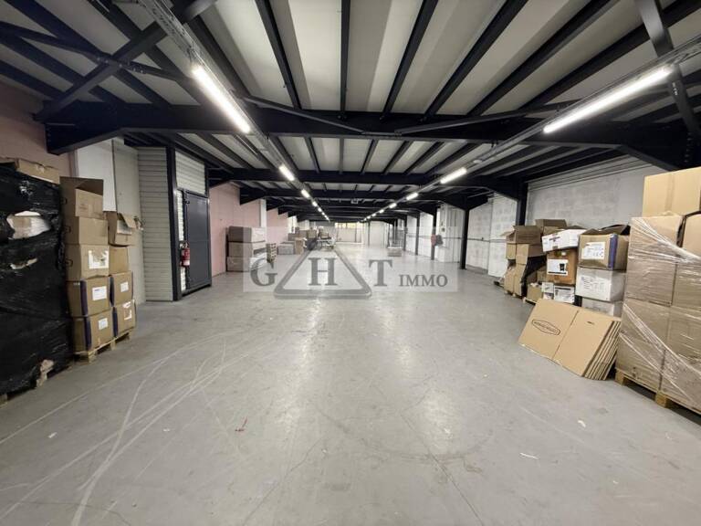 Local d'activités 1000m2 à vendre Pantin — photo 1