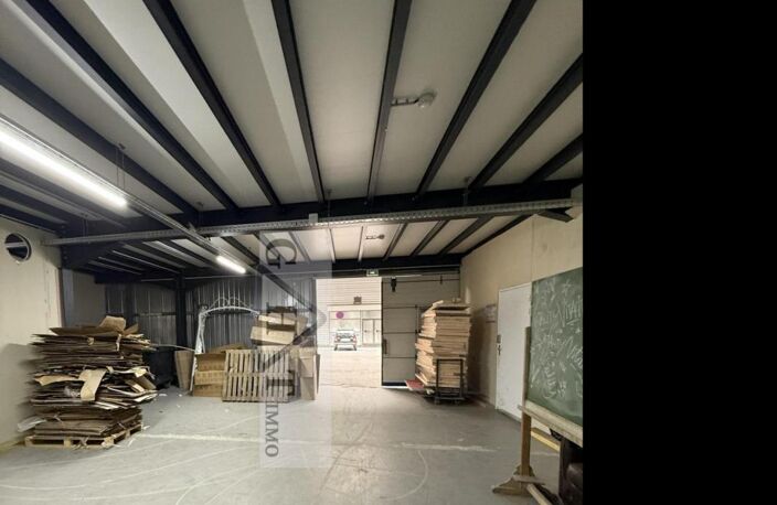 Local d'activités 1000m2 à vendre Pantin — photo 2