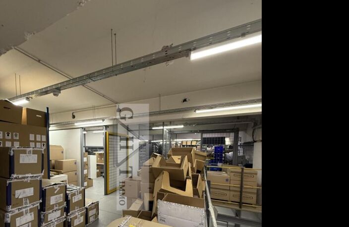 Local d'activités 1000m2 à vendre Pantin — photo 4