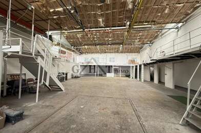 Local industriel  9000 €