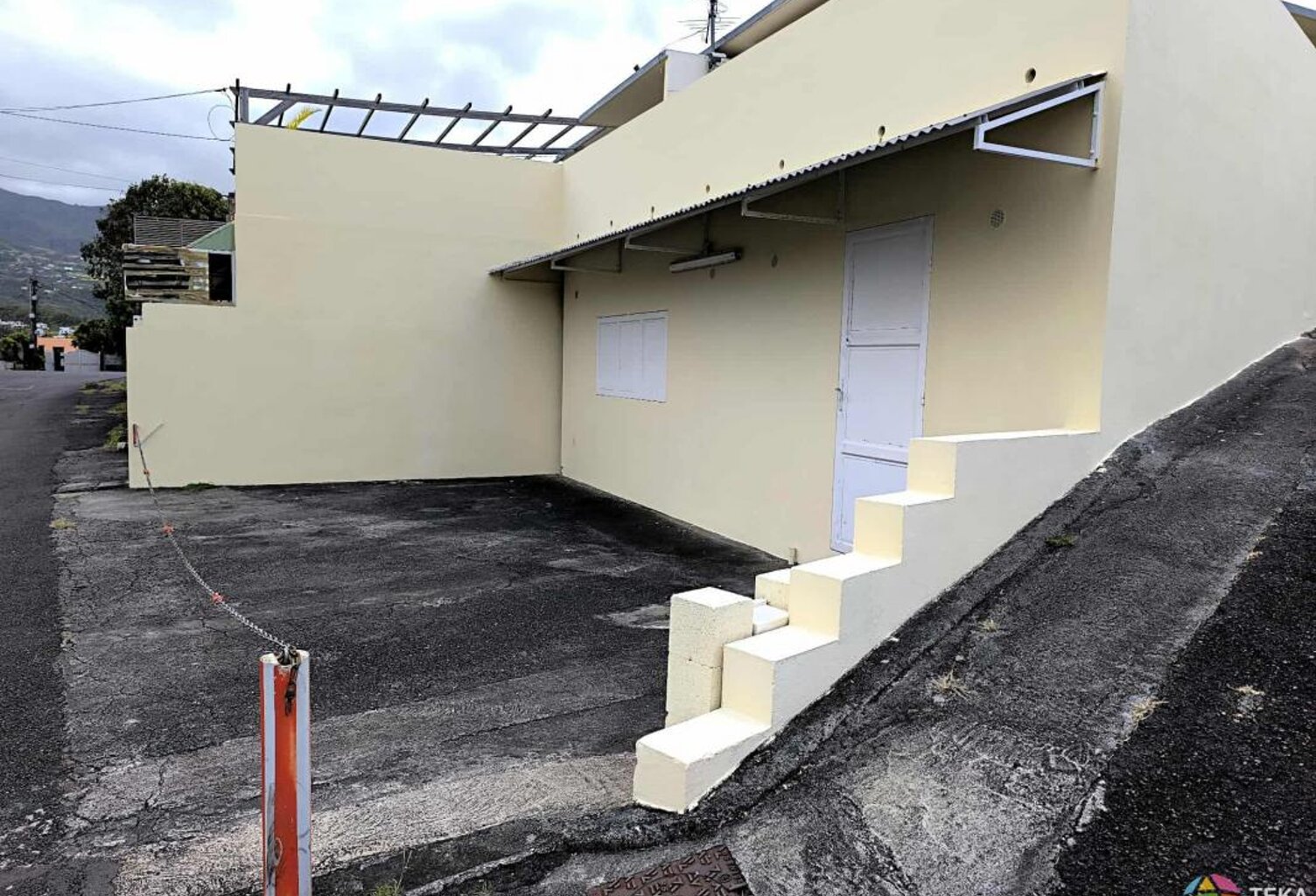Maison 6 pièces avec revenus locatifs et local indépendant à Ste Marie — photo 1