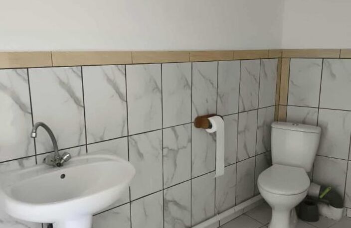 Maison 6 pièces avec revenus locatifs et local indépendant à Ste Marie — photo 2