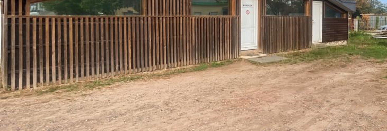 Immeuble  600 m² à vendre à Mont-de-Marsan (40000)