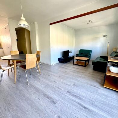 Appartement 4 pièces 160000 €