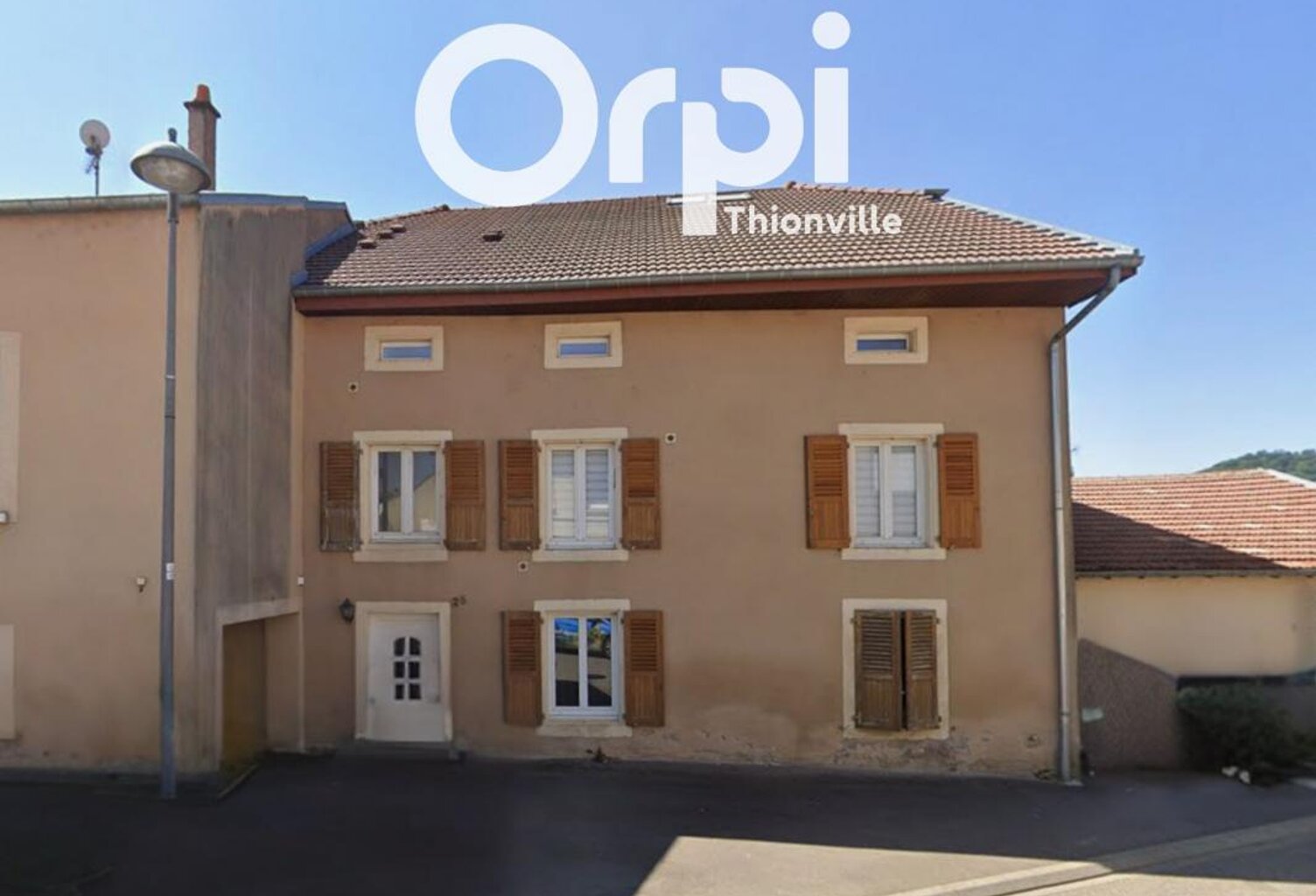 Appartement en duplex de 200m² avec trois chambres — photo 1