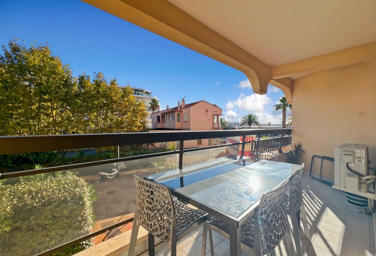 Appartement À Vendre T2 33M2 VUE MER — photo 1