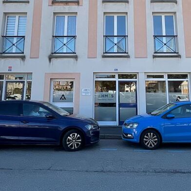 Commerce  232000 €