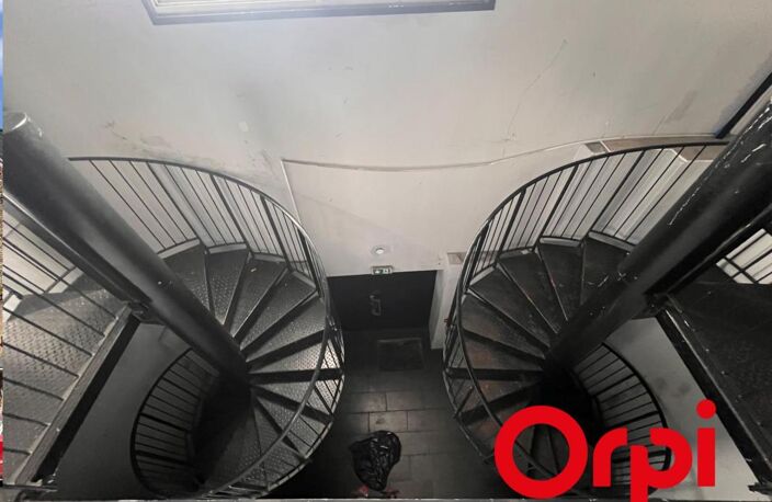 Bien Commercial À Vendre — photo 2