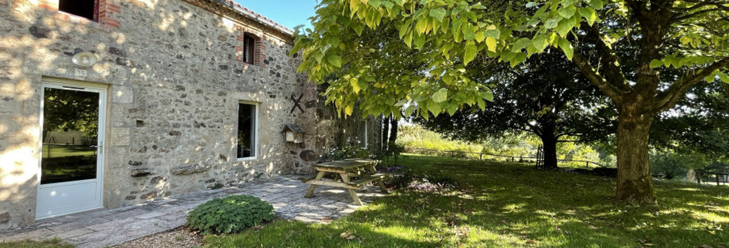 Maison 9 Pièces 208 m² à vendre à Sèvremont (85700)