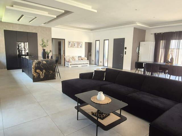 Belle villa contemporaine de 2021 — photo du bien
