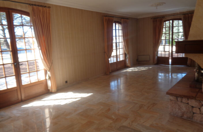 Vente maison 6 pièces 251 m² Pins-Justaret (31860) — photo 4