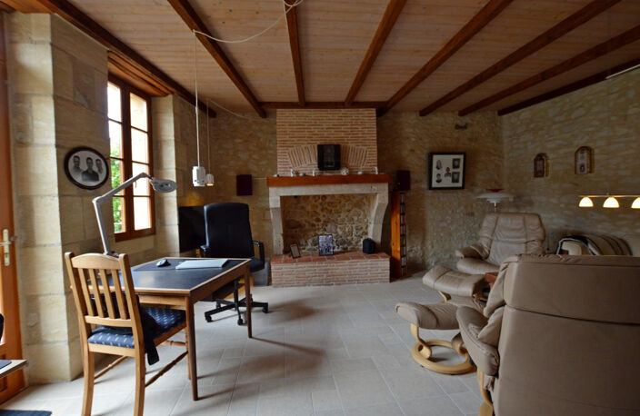 Imposante maison en pierre — photo 5
