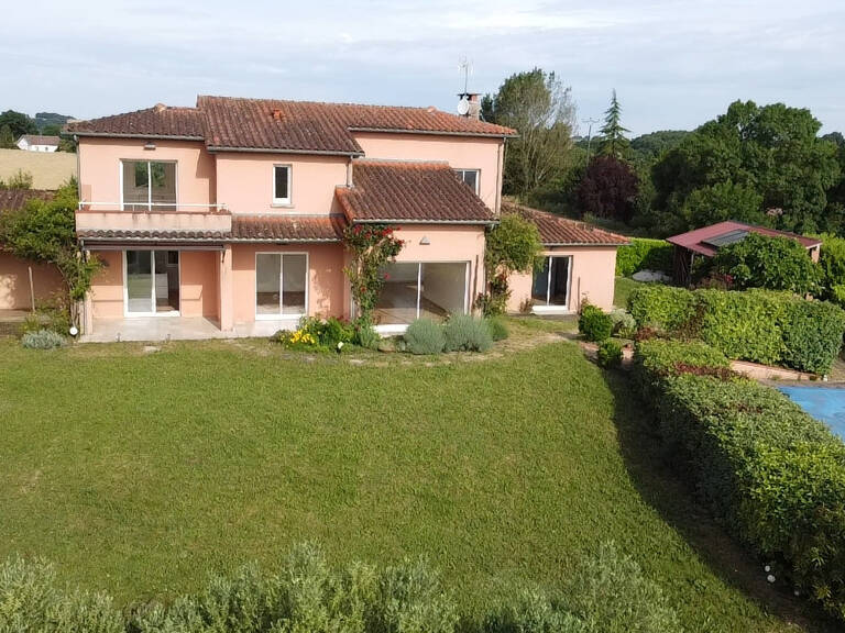 Maison 8 pièces 220 m² — photo 1