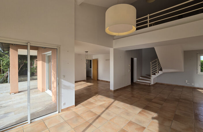 Vente maison 8 pièces 220 m² Rabastens (81800) — photo 3