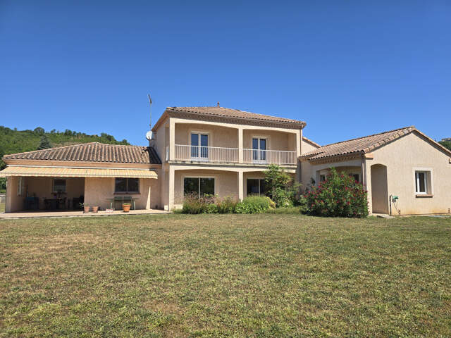 Maison 7 pièces 243 m² à Albi — photo du bien