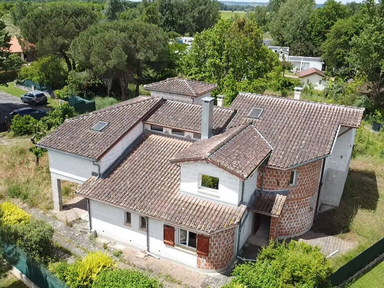 Maison 9 pièces 238 m² — photo 1