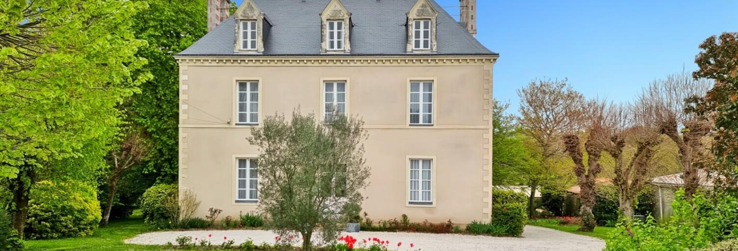 Maison 12 Pièces 320 m² à vendre à Haute-Goulaine (44115)