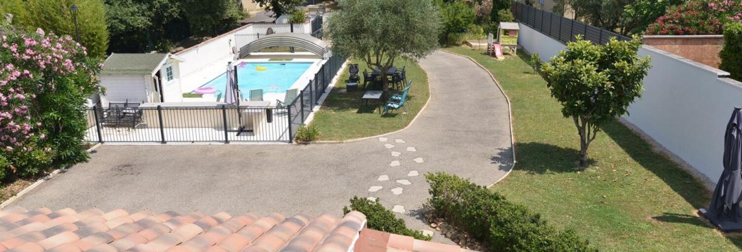 Maison 6 Pièces 122 m² à vendre à Saint-Victor-la-Coste (30290)