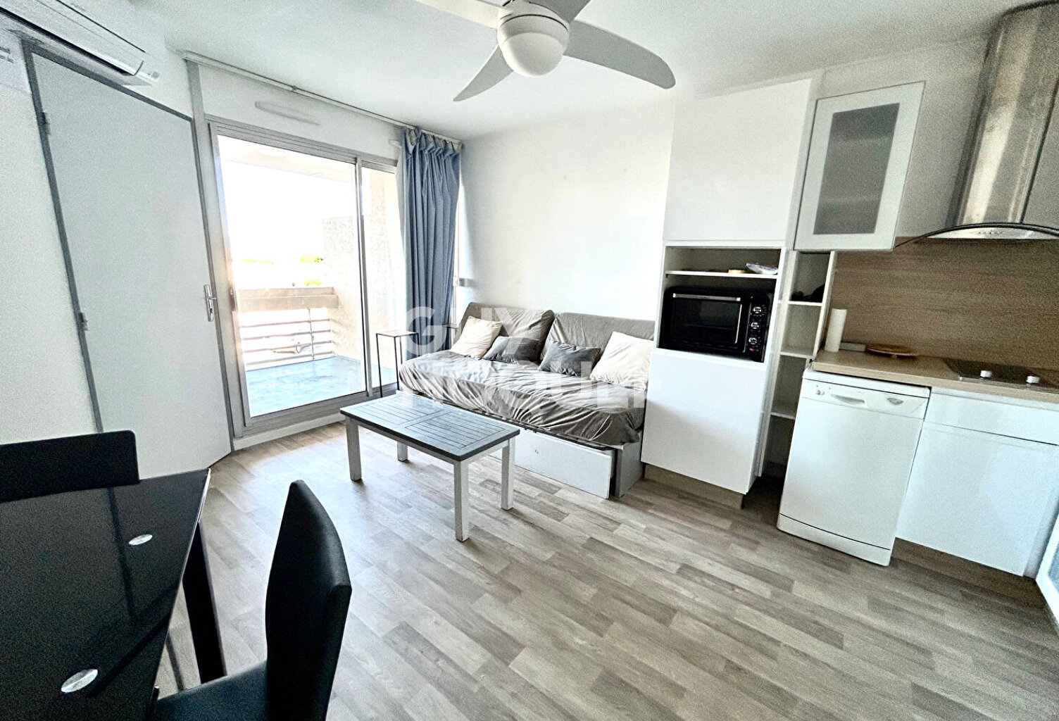 Appartement de 28.8 m2 à louer de septembre à juin — photo 1