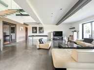 Magnifique Villa moderne de 280m², Grand garage, Vue, Piscine, Jacuzzi, 1300m² terrain! RARE! — photo 2
