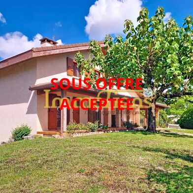 Maison 9 pièces 305000 €