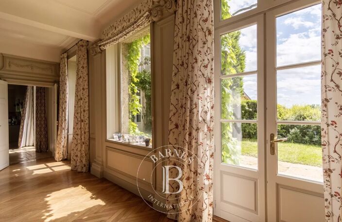 Montmerle-sur-Saône - Château - 8 chambres - Piscine - Tennis — photo 5