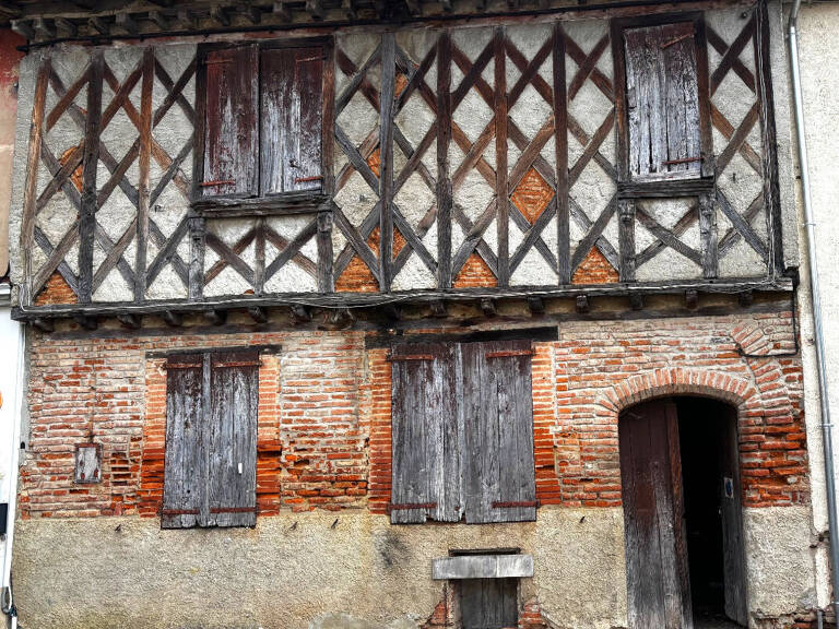 VERDUN-SUR-GARONNE, belle façade chargée d'histoire... — photo 1